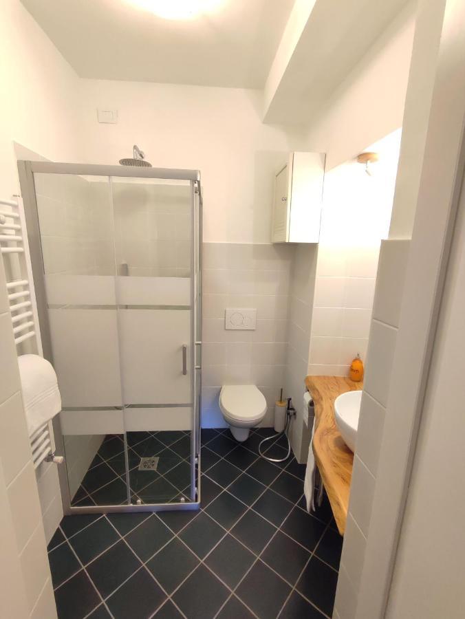 Ca Di Me Villa La Morra Eksteriør billede