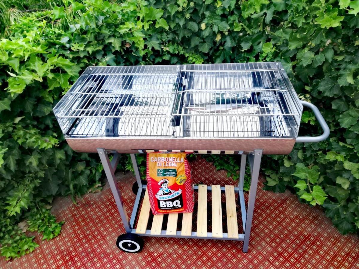 Ca Di Me Villa La Morra Eksteriør billede